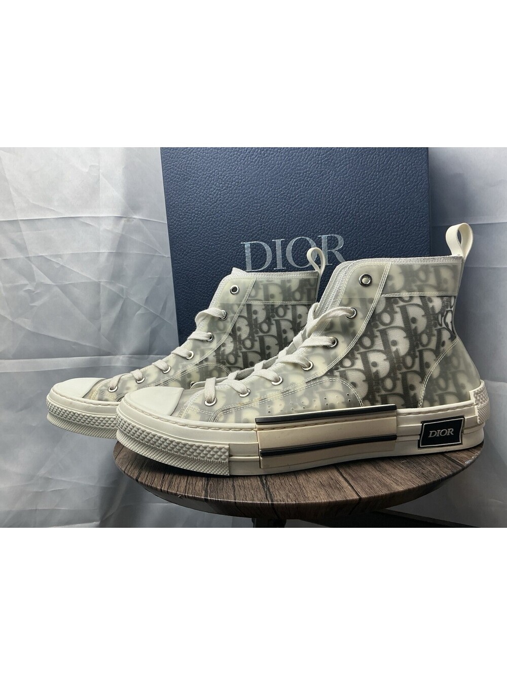 Dior B23 High-Top Sneaker in White and Gray - Picture 7 of 15